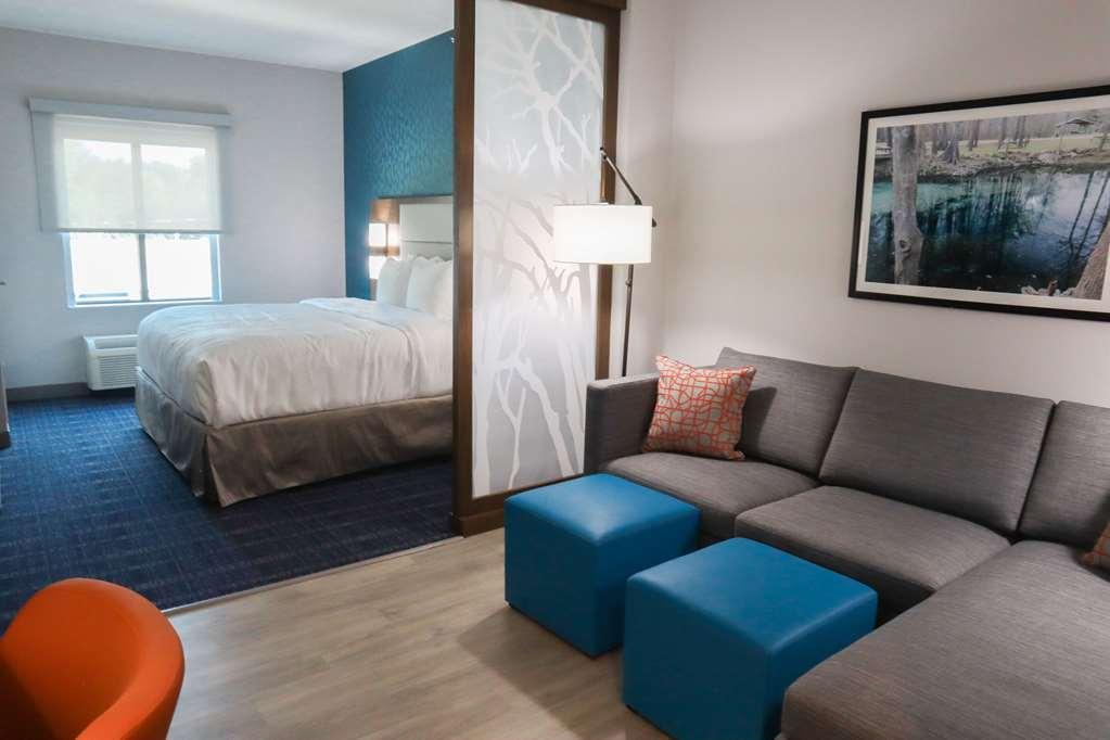 Comfort Suites Gainesville Near University 部屋 写真