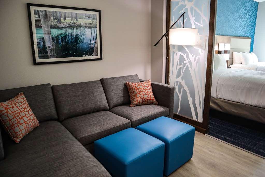 Comfort Suites Gainesville Near University 部屋 写真