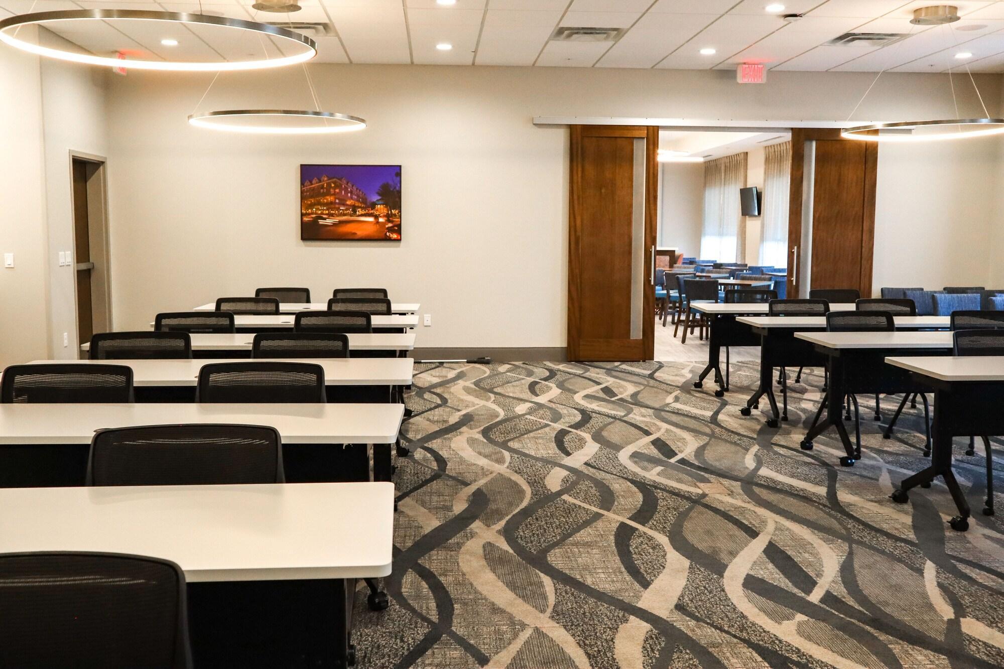 Comfort Suites Gainesville Near University エクステリア 写真