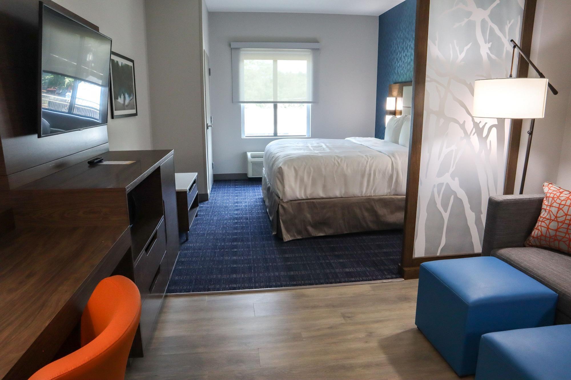 Comfort Suites Gainesville Near University エクステリア 写真