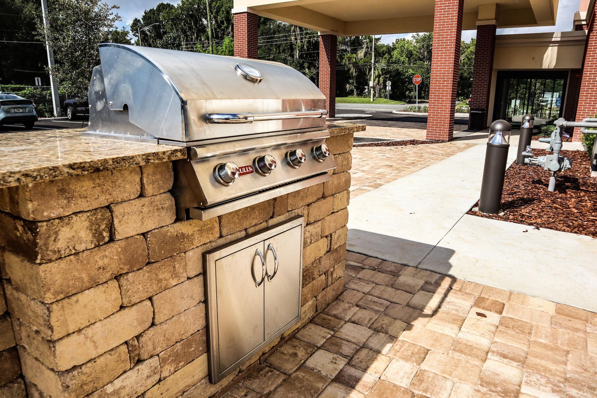 Comfort Suites Gainesville Near University エクステリア 写真