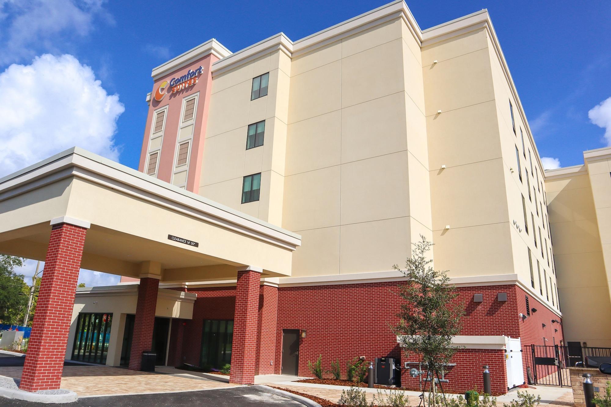 Comfort Suites Gainesville Near University エクステリア 写真
