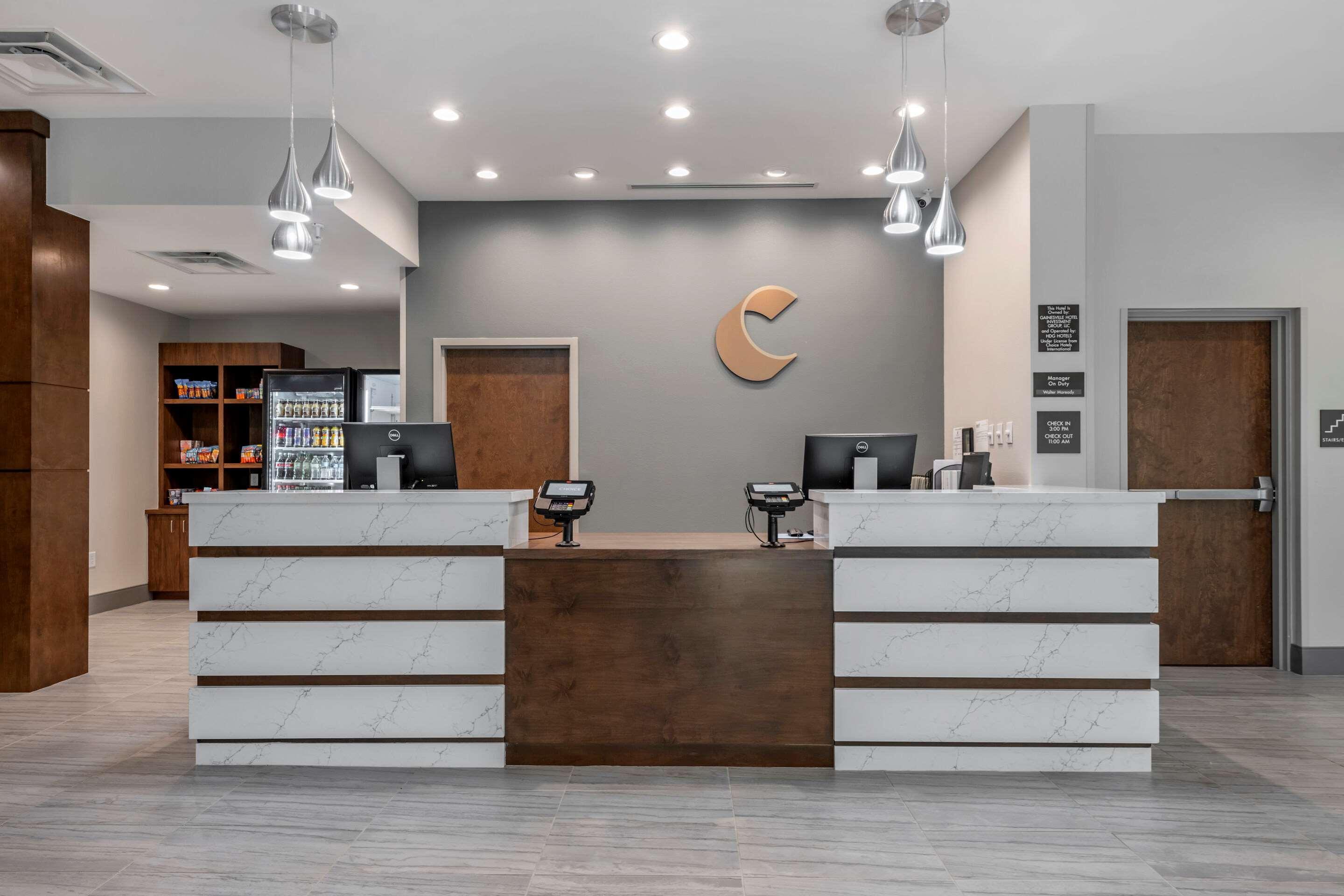 Comfort Suites Gainesville Near University エクステリア 写真