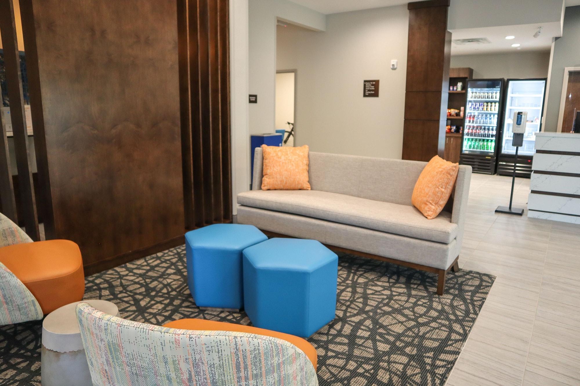 Comfort Suites Gainesville Near University エクステリア 写真