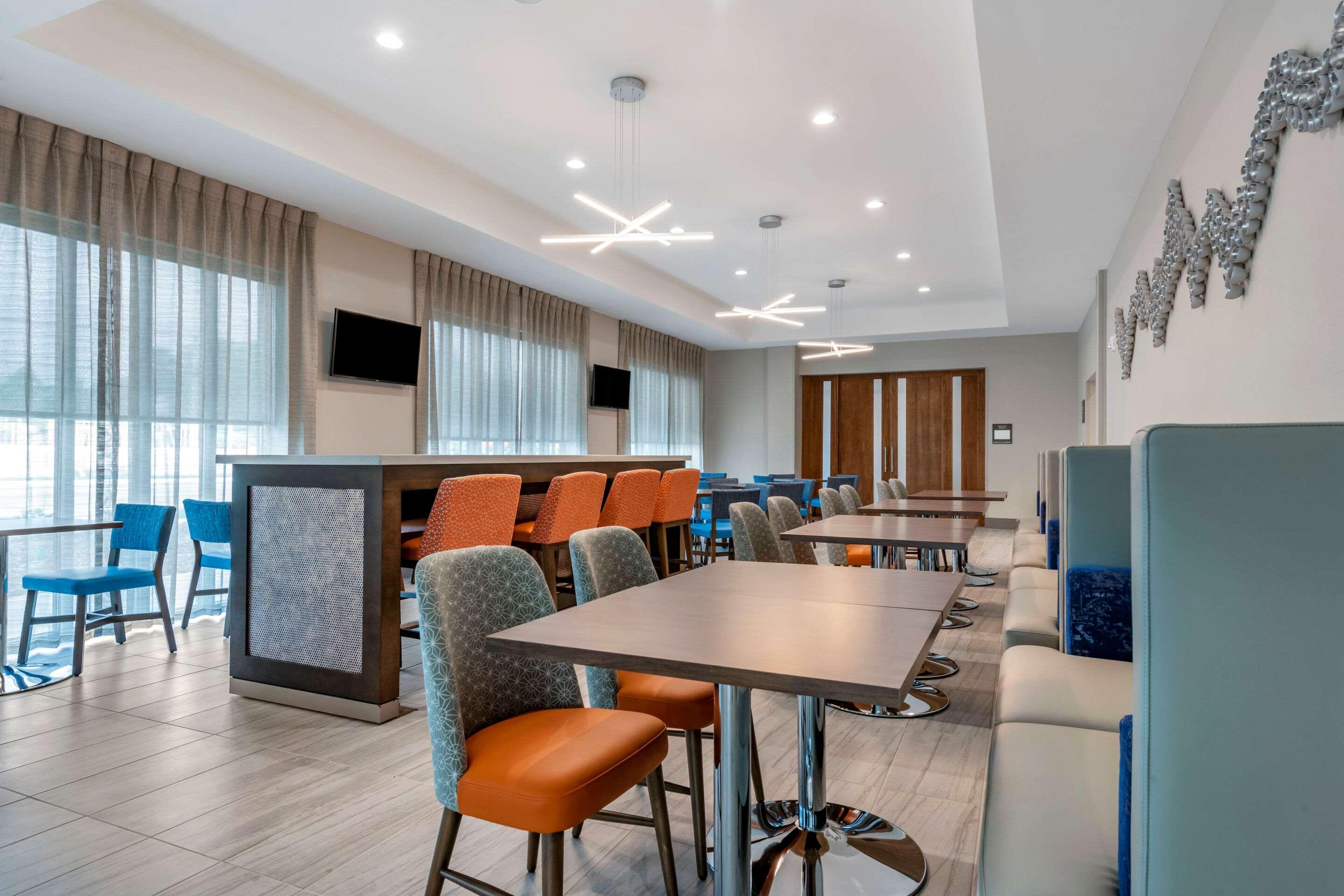 Comfort Suites Gainesville Near University エクステリア 写真