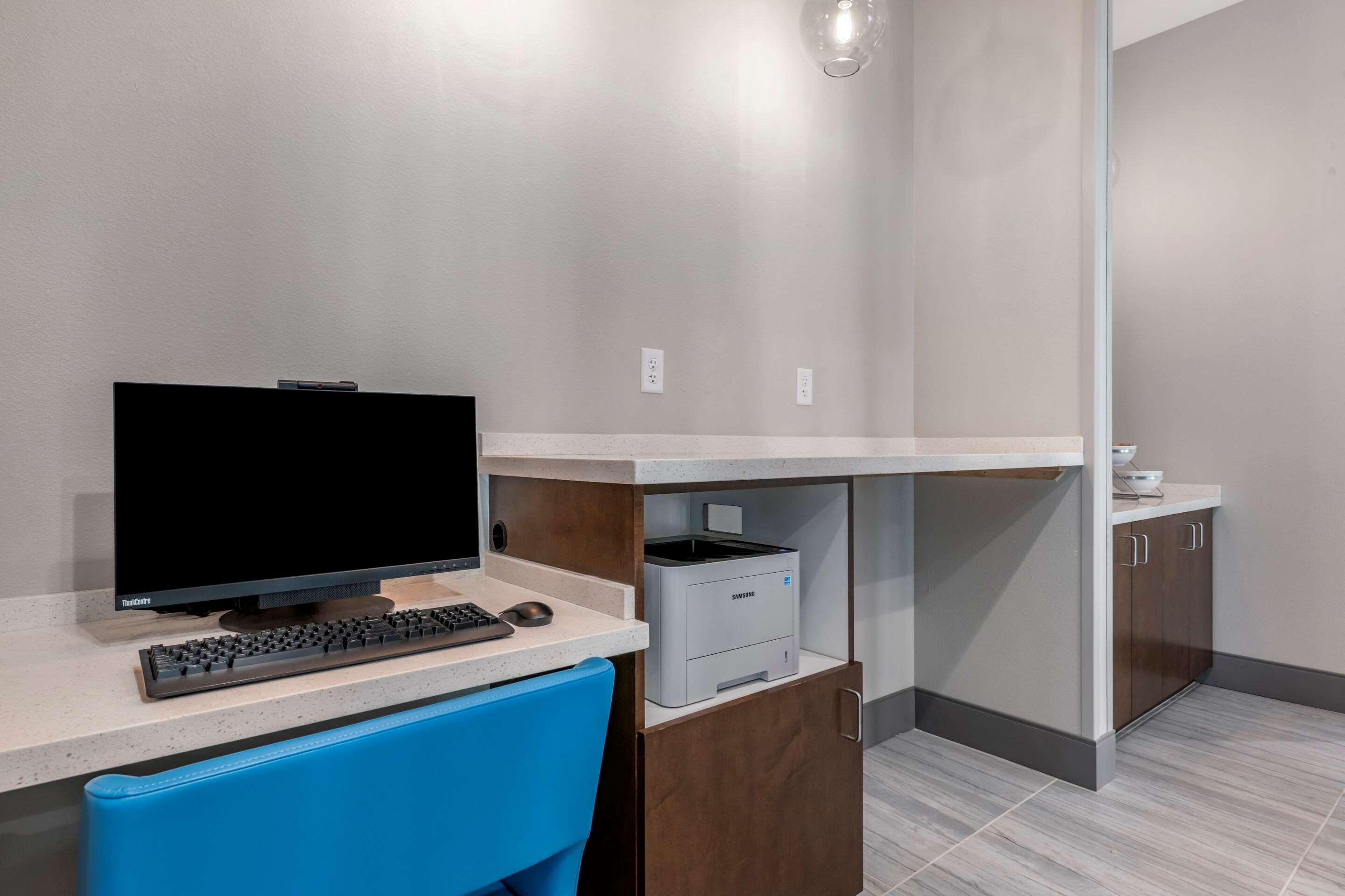 Comfort Suites Gainesville Near University エクステリア 写真