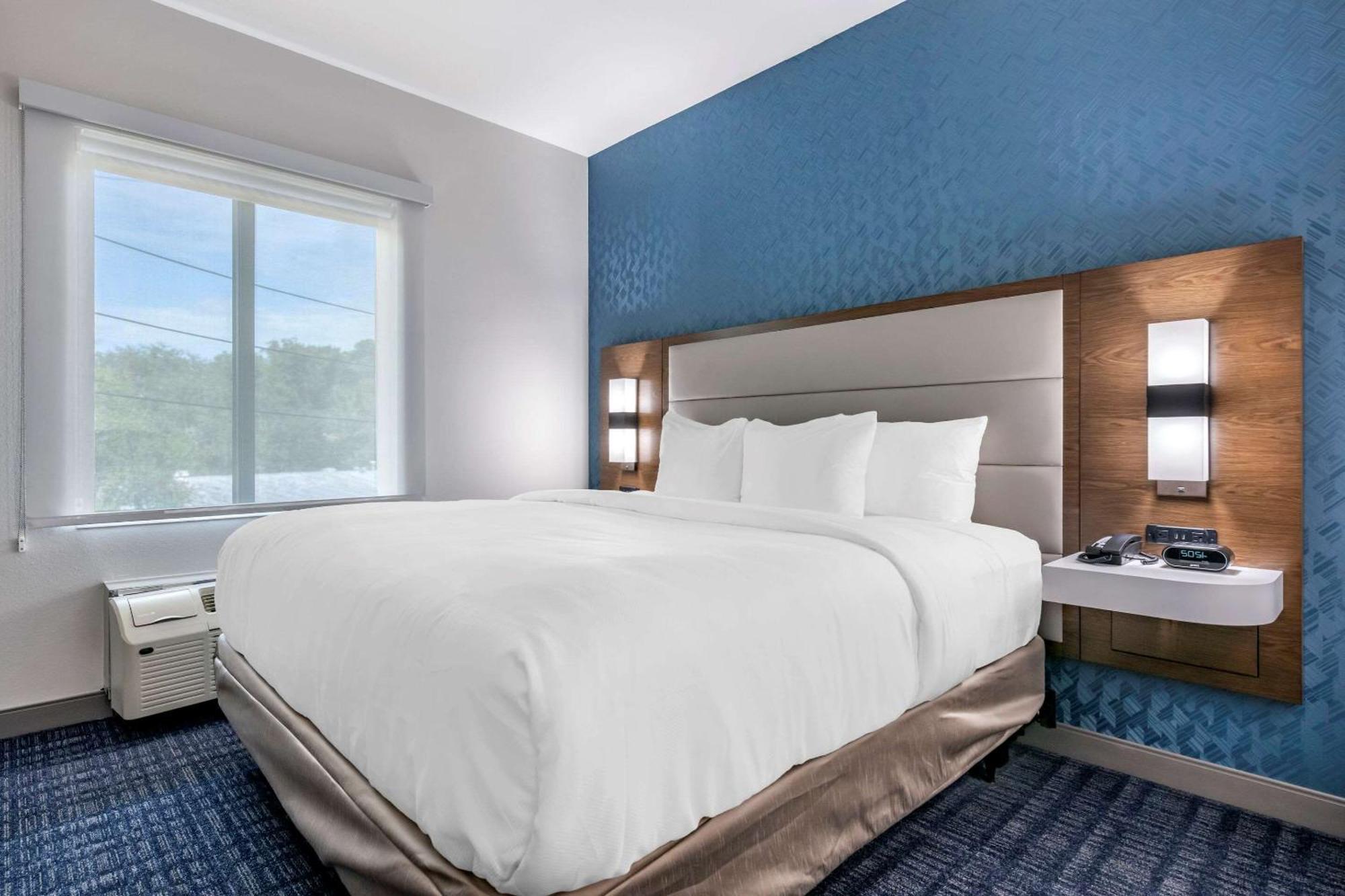 Comfort Suites Gainesville Near University エクステリア 写真